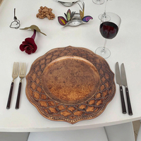 Assiettes en plastique en forme de pétale pour restaurant, idéales pour les fêtes de Noël ou les décorations de mariage (vente en gros)