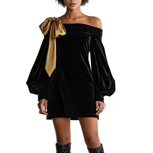 <span class=keywords><strong>Abito</strong></span> <span class=keywords><strong>Mini</strong></span> in Velluto con Spalle Scoperte e Dettaglio Fiocco Dorato, Maniche a Campana, Vestito da Cocktail per Donna, Abbigliamento Femminile Sehe Fashion - Product Image 1