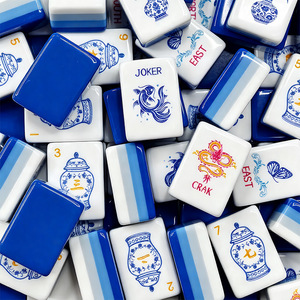 Juego Completo de Mahjong Americano de Lujo, Estilo Porcelana Azul y Blanca, 4 Capas, Patas Metálicas Plegables, Embalaje Portátil Ecológico, Auténtico - Product Image 4
