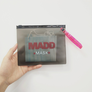 เป็นมิตรกับสิ่งแวดล้อม Recycable ฝ้าแบบพกพาพีวีซี EVA ถุงพลาสติกสำหรับ <span class=keywords><strong>N</strong></span>-<span class=keywords><strong>95</strong></span>หน้ากากจัดเก็บบรรจุภัณฑ์ที่มีซิปเลื่อนและจับ - Product Image 4