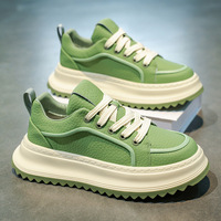 Baskets décontractées pour hommes, nouvelle collection automne, style coréen, tendance, durables, rehaussantes, à semelle épaisse, tige en PU, semelle extérieure en PVC, à lacets