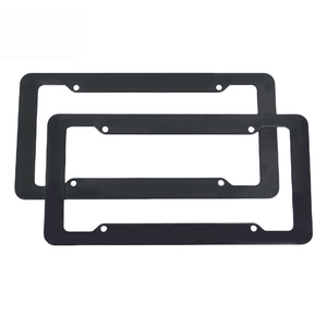 Marco de Matrícula de Plástico Estándar Estadounidense en Oferta, Marco Plano para Matrícula de Automóvil - Product Image 1