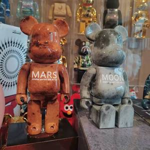 Bearbrick 400% Version Haute Qualité de la Surface Terrestre la Plus Forte de la Lune et du <span class=keywords><strong>Mars</strong></span>, Bloc Bear Violence Bear Kwas en Résine, Cadeau Artisanal - Product Image 6