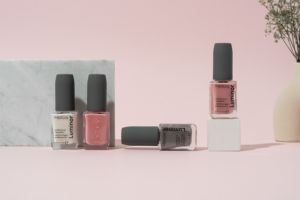 Moderno Set de Esmaltes de Uñas de Marca Privada OEM ODM, Colección de Esmaltes de Uñas en Tonos Neutros - Product Image 3