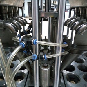De tapas de la máquina de sellado en <span class=keywords><strong>el</strong></span> medio tazas de máquina de sellado de llenado con alta calidad y buen precio - Product Image 4
