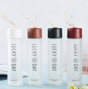 Bottiglia d'Acqua in Vetro Personalizzabile a Prezzo Conveniente, Senza BPA, Riutilizzabile, <span class=keywords><strong>400</strong></span> <span class=keywords><strong>ML</strong></span>, in Vetro Borosilicato - Product Image 2