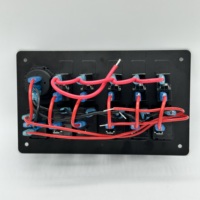 Panneau de commutation à bascule 6 interrupteurs en aluminium noir pré-câblé avec indicateur LED rouge, disjoncteur et prise voltmètre pour applications marines