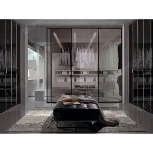 英国面板贝罗纳滑动模型和价格卧室镜子铝框衣柜门玻璃套装，带饰面和装饰