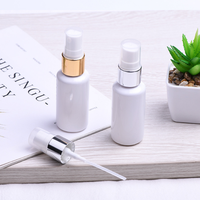 Bouteille de toner eau parfum de voyage en plastique PET de 40ml personnalisée avec pulvérisateur à brouillard fin or et argent pour emballage cosmétique