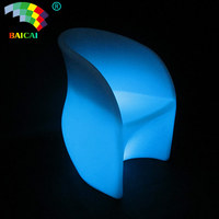 Table à manger LED à changement de couleur avec matériau plastique, idéale pour les fêtes en extérieur, produits rotomoulés