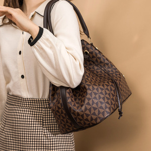 <span class=keywords><strong>Sac</strong></span> à bandoulière coréen pour <span class=keywords><strong>femme</strong></span>, grande capacité, <span class=keywords><strong>sac</strong></span> <span class=keywords><strong>fourre</strong></span>-<span class=keywords><strong>tout</strong></span> pour <span class=keywords><strong>femme</strong></span>, <span class=keywords><strong>sac</strong></span> à cordon de serrage, <span class=keywords><strong>sac</strong></span> de créateur, vente en gros directe d'usine - Product Image 6