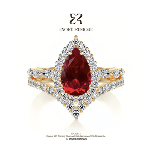 Anillo de Plata de Ley S925 con Gema de Laboratorio Corte Pera, Halo de Moissanita y Rubí de Sangre de Paloma de 1.5ct, Bañado en Oro Vermeil, para Joyería Navideña - Product Image 1