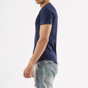 เสื้อยืดลำลองแขนสั้นทรงปกติสำหรับผู้ชาย ผ้าฝ้าย 100% เป็นมิตรกับสิ่งแวดล้อม ระบายอากาศได้ดี บริการ OEM แบบกำหนดเอง คุณภาพสูง - Product Image 2