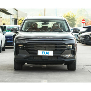 سيارة شيري جيتور X70 بلس 2024 إصدار ديلوكس 5 مقاعد 1.5T بنزين/بترول مستعملة - Product Image 2