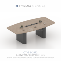 Table de conférence en forme de bateau