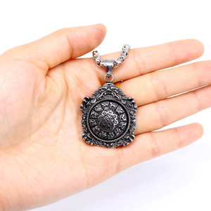 Yunnique - Collar Unisex de Acero de Titanio con Colgante Giratorio de las 12 Divinidades Guardianas del Zodiaco, Diseño de Constelación, GZYP-0666 - Product Image 2