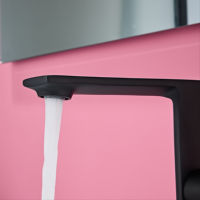 Robinet de lavabo moderne noir et doré à poignée unique pour eau chaude et froide, de luxe, personnalisé, pour la vente en gros