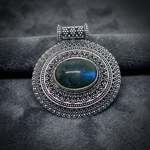 Collier avec pendentif en pierre Labradorite, argent, vente en gros, 2017 - Product Image 1