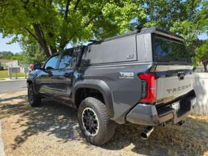 Pour Gen 4 toyota tacoma 2020 <span class=keywords><strong>2022</strong></span> 2024 2025 5 ft 6ft Hard Bed Cover - Product Image 4