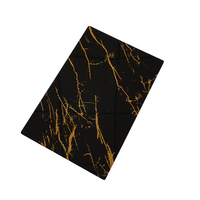 Panneaux modernes en marbre PVC très brillants Panneau mural étanche à revêtement UV pour le salon Divertissement Motif rayé