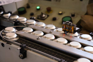 אורוסול יכול יצרן התאמה אישית ארוסול ריק יכול לחלק העליון ולמטה אורוסול וכיפה - Product Image 5