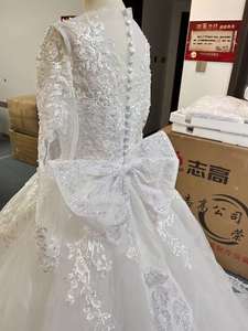 Precio de fábrica 2025 nuevo vestido de novia africano de manga larga de encaje Vintage con cuello en V bordado nupcial - Product Image 6