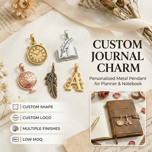 Ciondolo a Forma di <span class=keywords><strong>Libro</strong></span> Yogoo Majestic in Acciaio Inossidabile Oro e Argento per Quaderni, Diari e Agende Personalizzati per Bambini - Alla Moda - Product Image 1