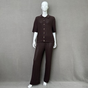 Completo da donna autunnale personalizzabile in maglia <span class=keywords><strong>a</strong></span> costine marrone lavato, due pezzi: top <span class=keywords><strong>a</strong></span> maniche corte con colletto polo e <span class=keywords><strong>pantaloni</strong></span> <span class=keywords><strong>a</strong></span> gamba larga - Product Image 6