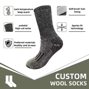 Chaussons d'hiver antidérapants en fourrure de vison pour adultes Chaussons de sol en maille pour femmes Chauffe-pieds en polaire à usage quotidien avec logo corporel - Product Image 4