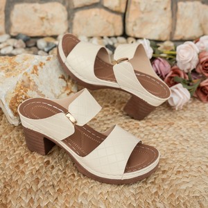 Sandales d'été à talons hauts pour femmes, grandes tailles européennes et américaines, tongs romaines à talons épais, vente en gros - Product Image 2