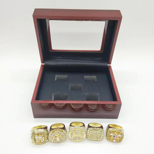 5 Nhẫn <span class=keywords><strong>Set</strong></span> Los Angels Lakers Vô Địch Nhẫn <span class=keywords><strong>Set</strong></span> Với Hiển Thị Hộp Kobe Người hâm mộ Thể Thao Lưu Niệm Người Đàn Ông Thời Trang Nhẫn - Product Image 5