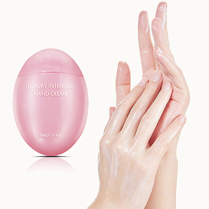 Crème pour les mains de haute qualité avec beurre de karité vitamine C nouveau produit pour la crème <span class=keywords><strong>parfum</strong></span>ée pour les mains réparatrice blanchissante personnalisée intensive - Product Image 1