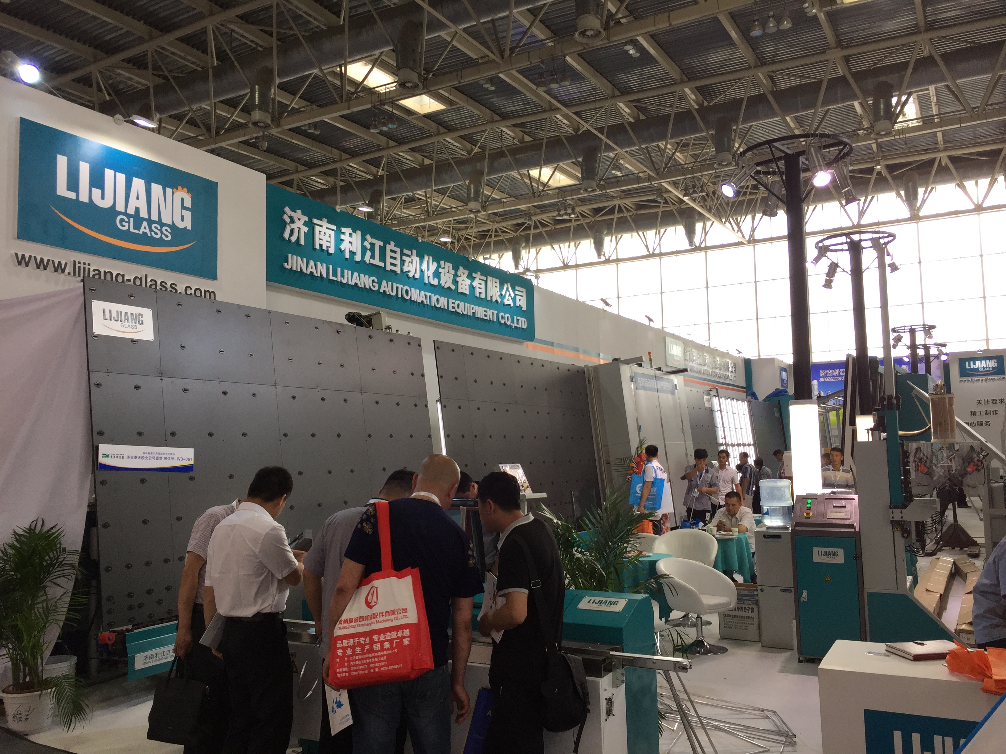 PLC Automatic Butyl Extruder Machine For Insulating Glass