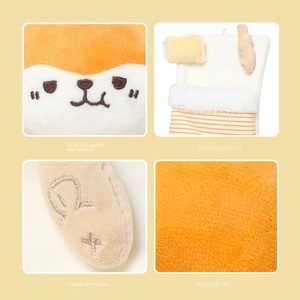 Divertido, Acogedor y Tranquilo Juguete de Peluche de Zorro y Perezoso de Dreamland, Almohada de Poliéster para Dormir, Compañero de Peluche - Product Image 3