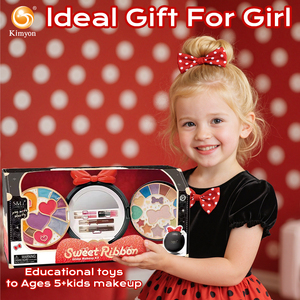 <span class=keywords><strong>Kit</strong></span> <span class=keywords><strong>de</strong></span> <span class=keywords><strong>Maquillaje</strong></span> Mágico Sweet Ribbon Globe <span class=keywords><strong>para</strong></span> <span class=keywords><strong>Niñas</strong></span> - Set <span class=keywords><strong>de</strong></span> Cosméticos <span class=keywords><strong>de</strong></span> Juego <span class=keywords><strong>de</strong></span> Imitación con Sombras <span class=keywords><strong>de</strong></span> Ojos, Rubor y Brillo Labial - Product Image 4