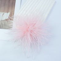 Broche en plumes d'autruche teintes sur mesure, broche en plumes faite à la main, accessoire de mode pour mariage, fête, vêtement, décoration