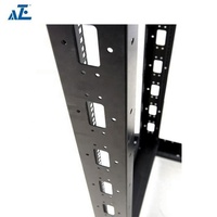 Baie de serveur réseau ouverte à 4 montants 25U-55U, profondeur 600 mm, avec roulettes, AZE IP20, acier SPCC, certifiée CE, en stock