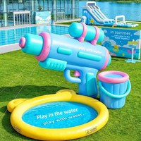 Pistolet à eau géant d'été sur le thème des dessins animés, accessoires pour parcs aquatiques, points touristiques, centres commerciaux, présentoirs personnalisables et photogéniques pour attirer les clients