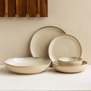 Plato de Cerámica Amarillo Leche al por Mayor, Vajilla Estética para el Hogar, Borde Ondulado Irregular para Suministro a <span class=keywords><strong>Shopee</strong></span> Lazada en el Sudeste Asiático - Product Image 1