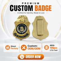 Badge personnalisé plaqué or avec écusson d'aigle en émail souple et attache à clip |   Badge d'entreprise OEM