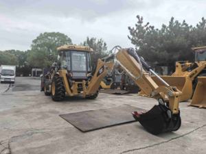 Chargeuse-pelleteuse CAT 420F d'occasion, 420F d'occasion, chargeuse CAT Caterpillar 420F à vendre - Product Image 3