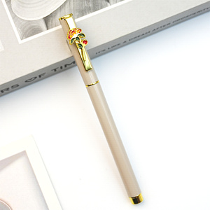 <span class=keywords><strong>Penna</strong></span> <span class=keywords><strong>a</strong></span> Sfera in Metallo con Motivi Floreali Orientali, Clip Smaltata <span class=keywords><strong>a</strong></span> Rosa e Loto, Ricaricabile, con Cappuccio e Fusto Sottile, Regalo Carino per Donne - Product Image 1