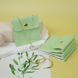 Pochette en cuir PU de haute qualité pour bracelet, style enveloppe, sac à bijoux vert avec bouton pression doré, vente en gros - Product Image 2