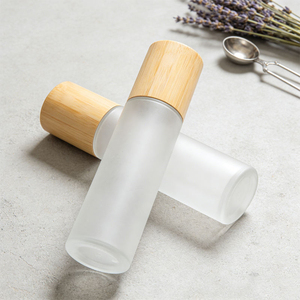 Envase Cosmético de Bambú, Botella de Vidrio Esmerilado para Suero con Gotero de Bambú, Botella para Aceite Facial Orgánico, Botella con Bomba Dosificadora - Product Image 4