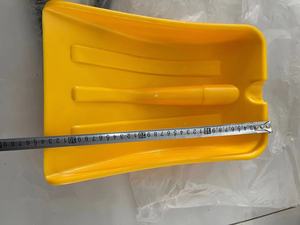 Mango de metal largo con agarre D, pala cuadrada de extracción de nieve con cabezal de plástico portátil 3 - Product Image 6