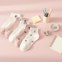 Chaussettes courtes en coton pour femmes, motif cerise, fraise et lapin, roses, mignonnes, décontractées et respirantes