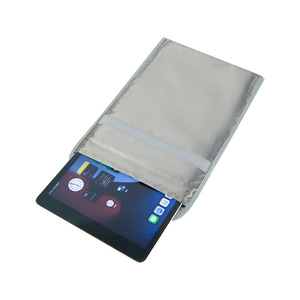 Bloqueur de Signal de téléphone portable étui de protection anti-rayonnement pochette IC carte magnétique empêcher la démagnétisation sac <span class=keywords><strong>Faraday</strong></span> anti-suivi - Product Image 3