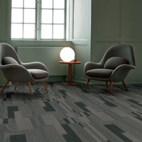 Dynamische Lineare Nylon-Teppichfliesen mit PVC-Rücken 60x60cm Quadratisch Langlebige Kommerzielle Bodenbelagslösung für Bibliothek und Büro