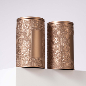 Caja de regalo de lata de Metal de hojalata redonda de talla artística de cuatro colores para galletas, dulces, comida, té, embalaje de velas - Product Image 4