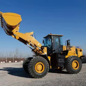 Nuovo <span class=keywords><strong>Veicolo</strong></span> Economico e di Tendenza 655D 4x4 a Trazione Integrale, Alta Configurazione, 5 tonnellate, 3m³, Caricatore Frontale Pilotato con Motore - Product Image 2